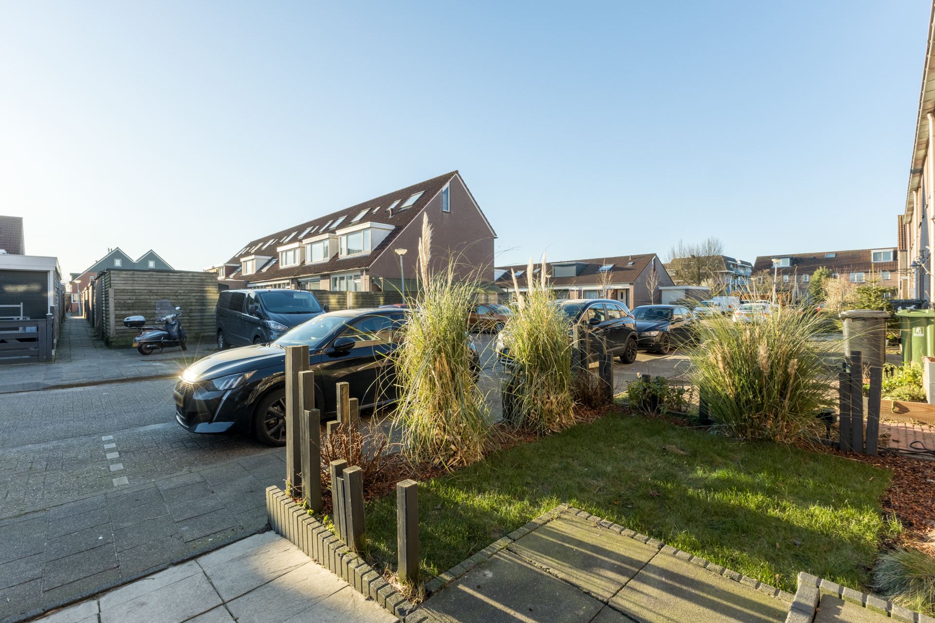 Bron 13  OOSTZAAN