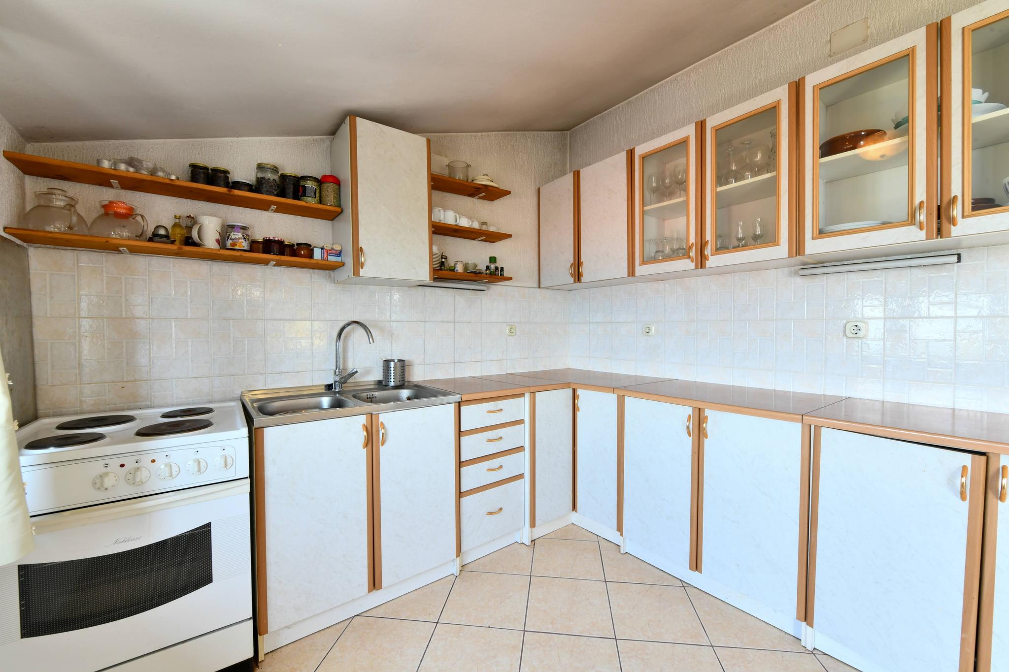 Zatrep 5 ong 51250 NOVI VINODOLSKI Zatrep 5 ong 51250 NOVI VINODOLSKI