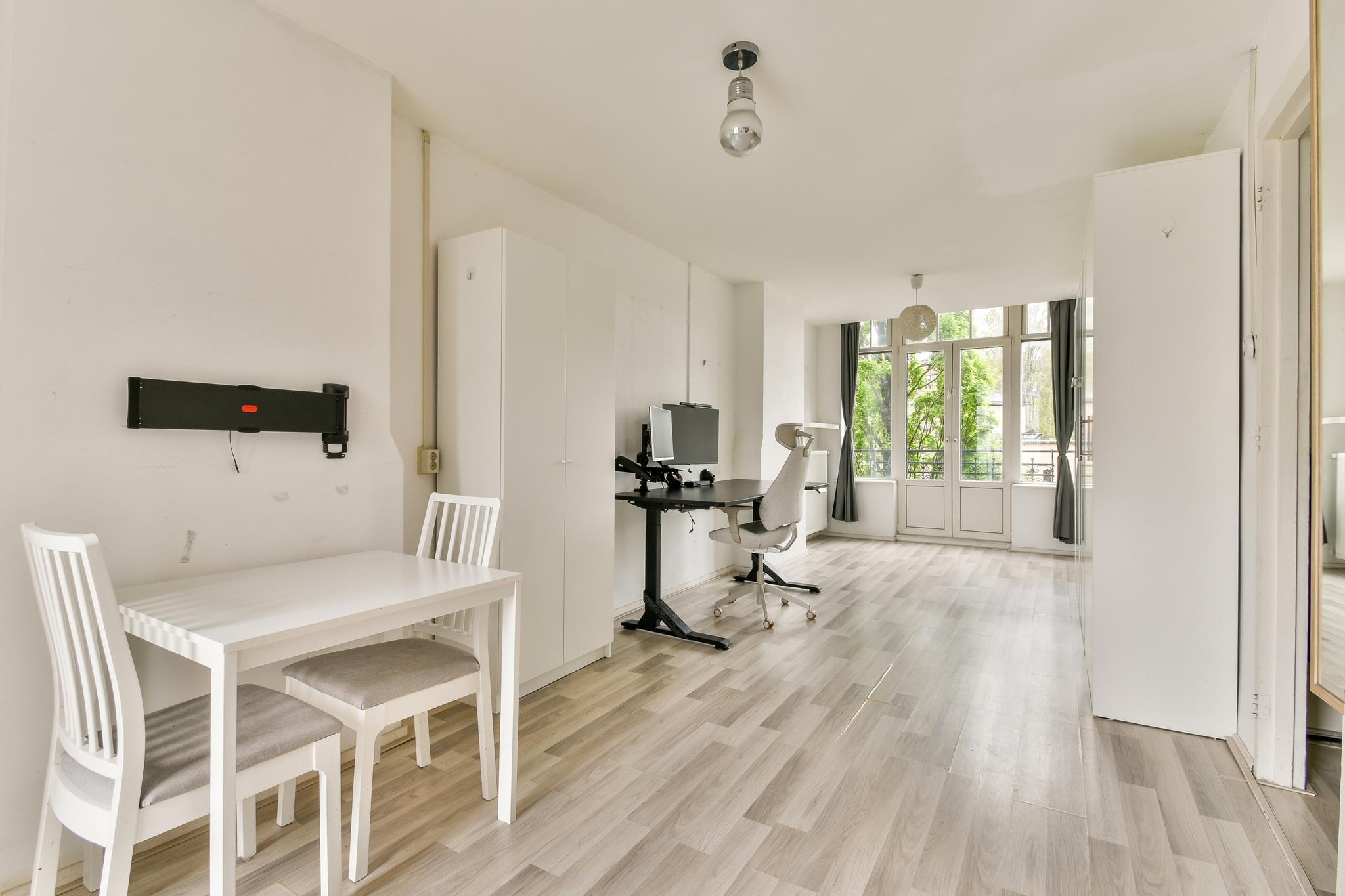 Javaplein 9 B AMSTERDAM Javaplein 9 B AMSTERDAM