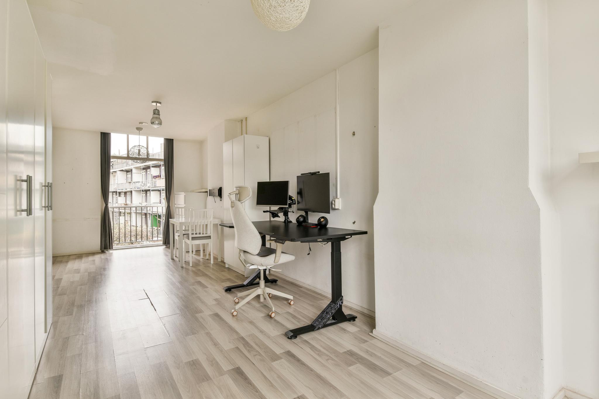 Javaplein 9 B AMSTERDAM Javaplein 9 B AMSTERDAM