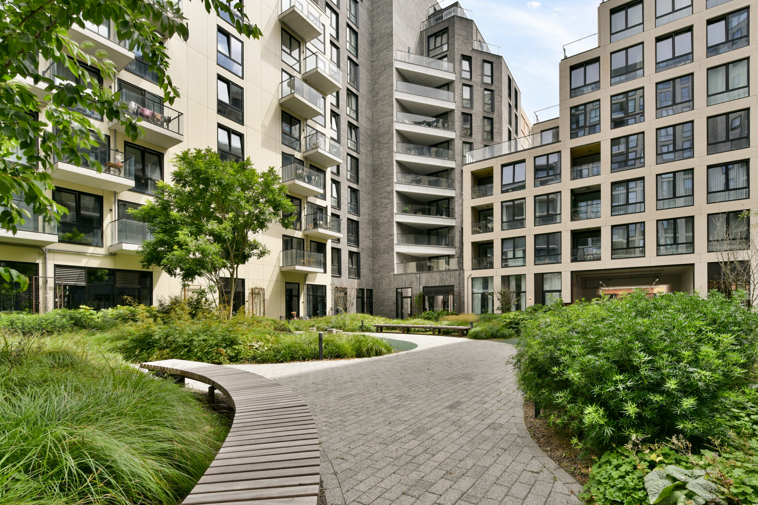 Mies van der Rohestraat 277  HOOFDDORP