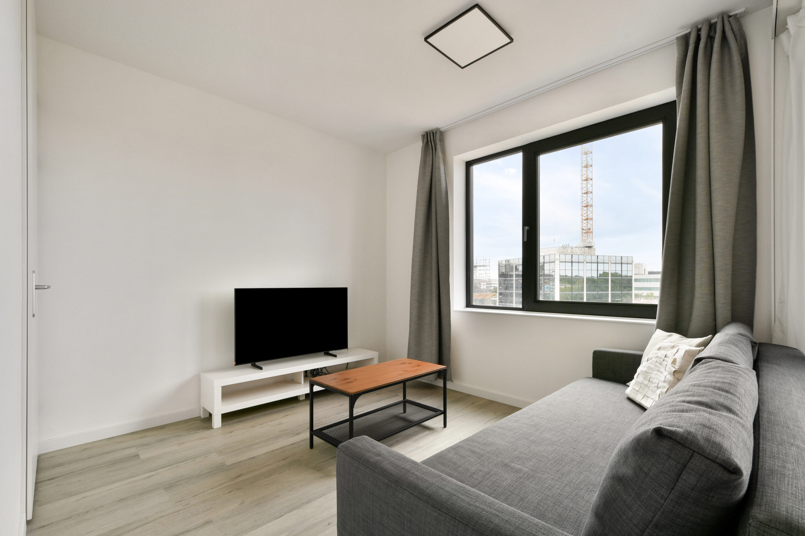 Mies van der Rohestraat 277  HOOFDDORP