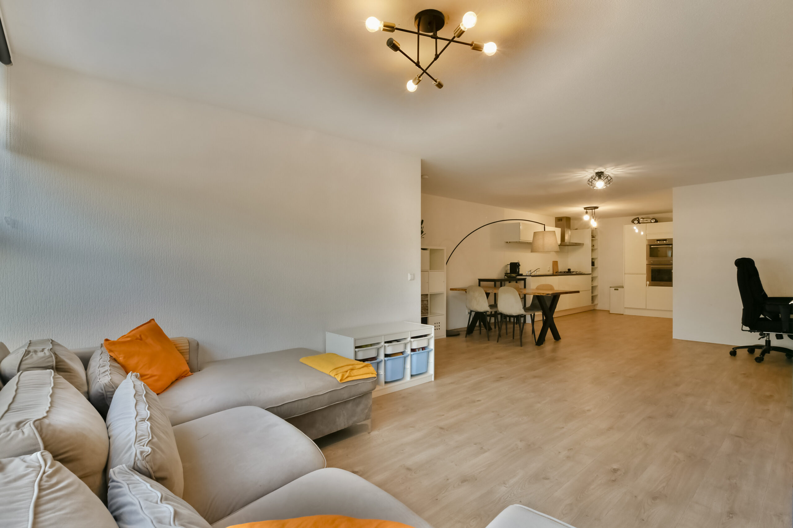 Kruidenhof 119  DIEMEN